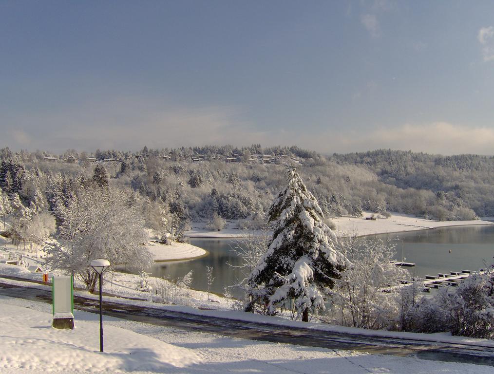 Vvf Jura Lac De Vouglans Maisod Exteriér fotografie