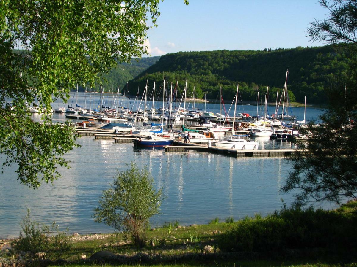 Vvf Jura Lac De Vouglans Maisod Exteriér fotografie